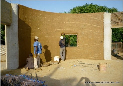 La casa realizada con materiales reciclados