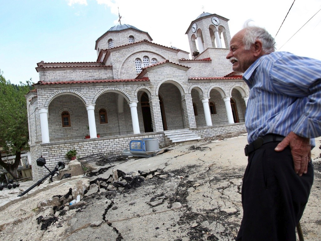 Uno de los edificios inclinados del pueblo griego