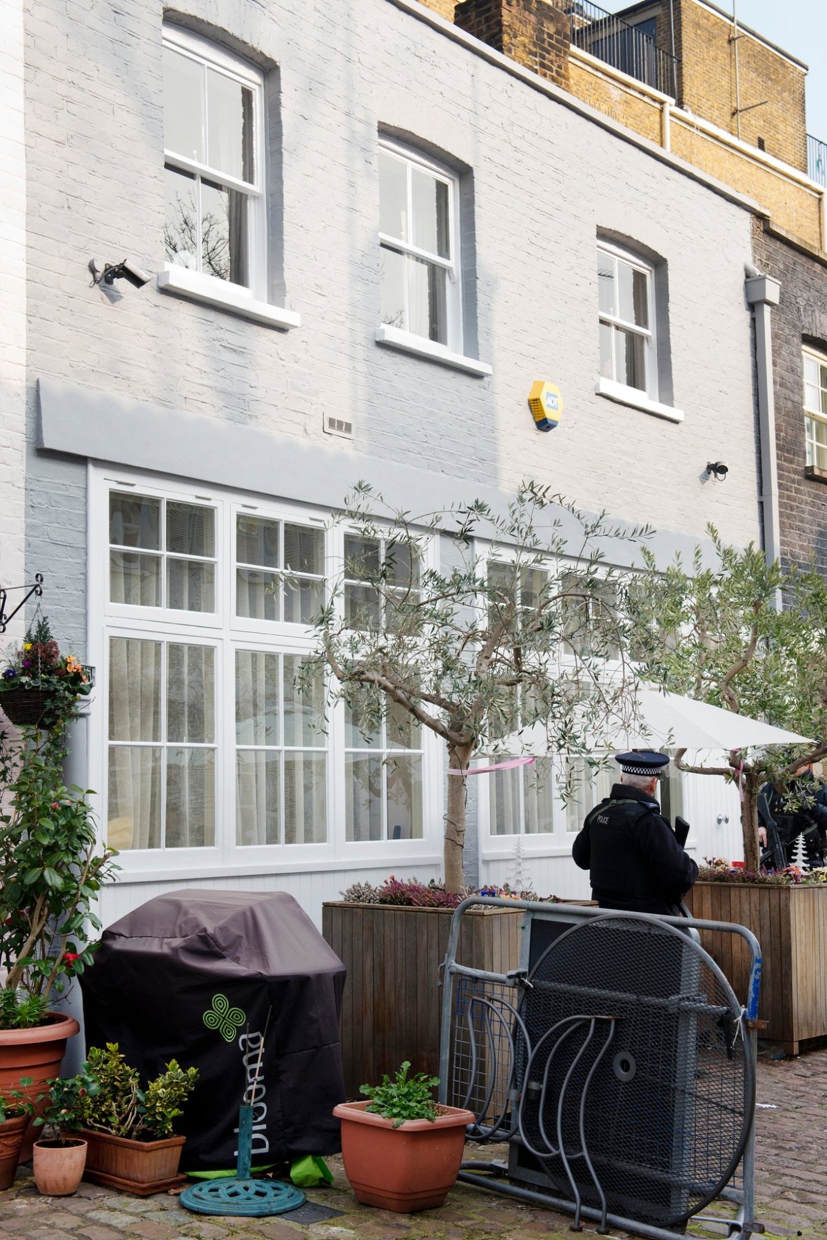 mews_house