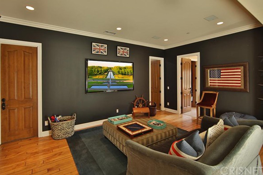 toni-braxton-house-sells-in-calabasas-ca-den