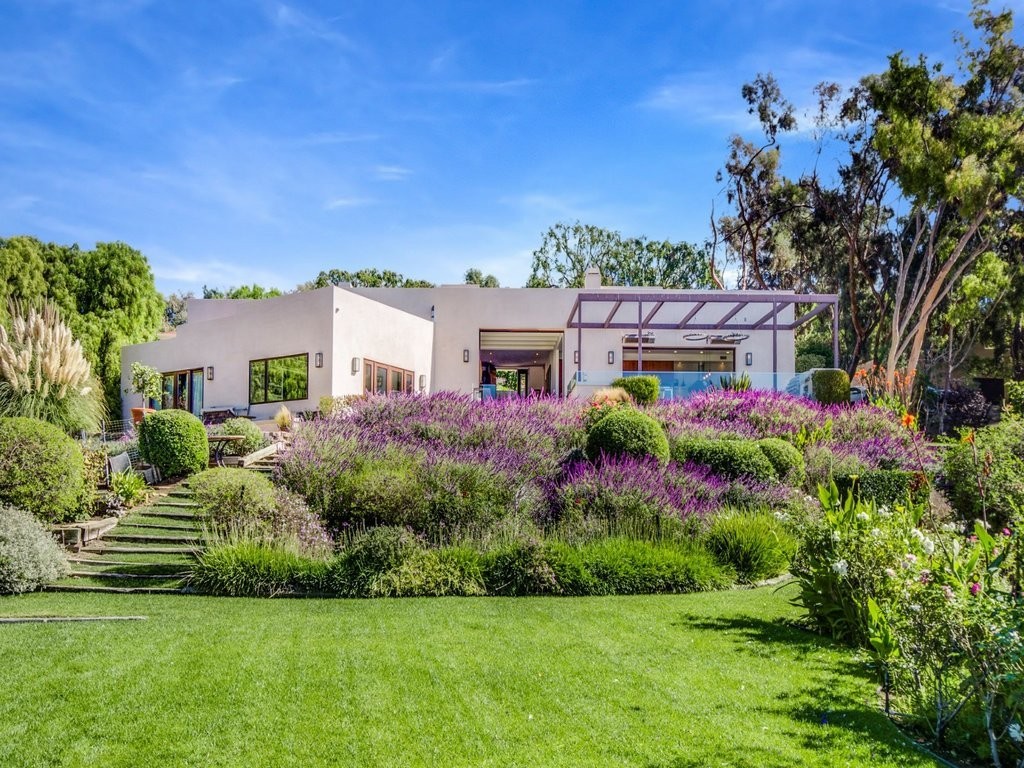 chris-hemsworth-elsa-pataky-buy-malibu-home15
