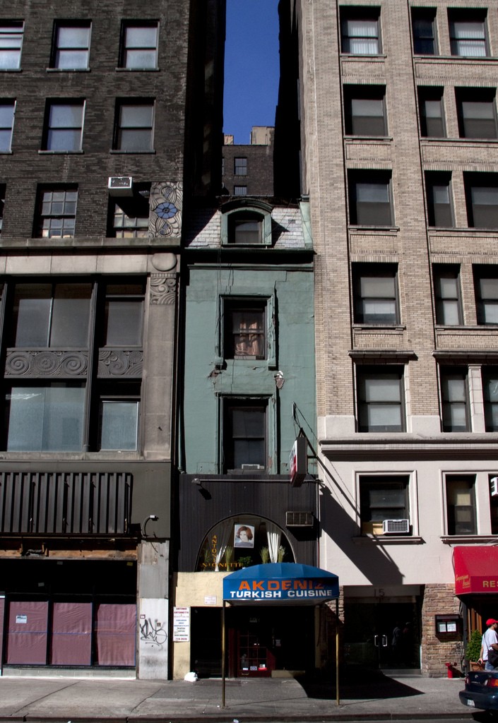 La casa que resistió a Donald Trump y otros 10 edificios que sobrevivieron a la locura inmobiliaria
