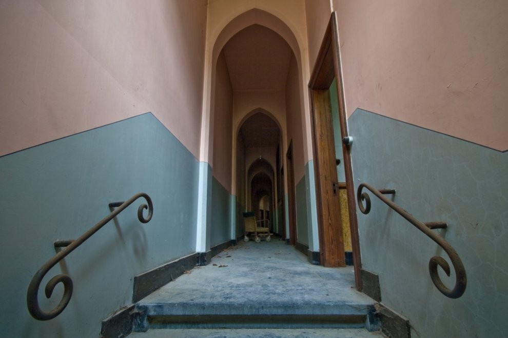 10 misteriosos lugares atrapados por su pasado