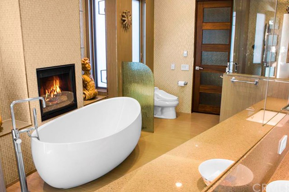ice-cube-buys-house-in-marina-del-ray-ca-bathroom-2