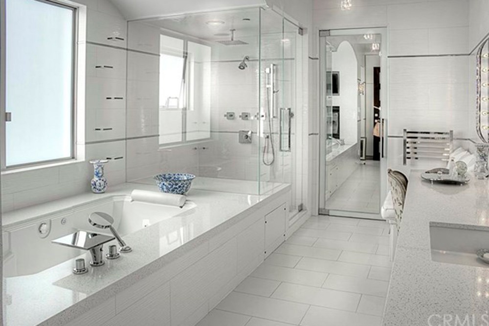 ice-cube-buys-house-in-marina-del-ray-ca-bathroom-3