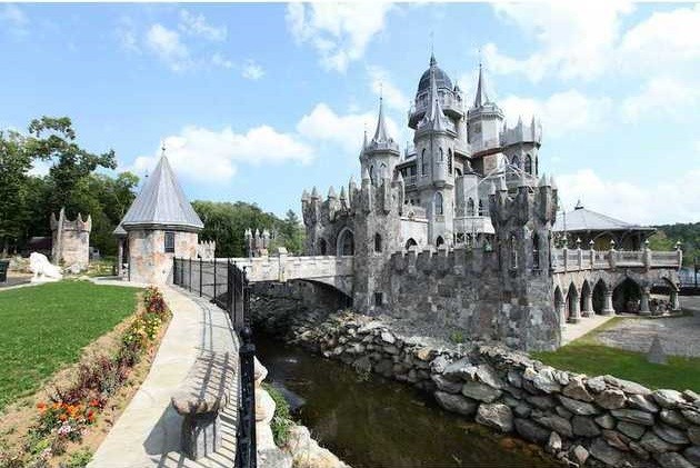 Los 7 castillos y palacios más 'top' a la venta en Europa (y uno está en Mallorca)