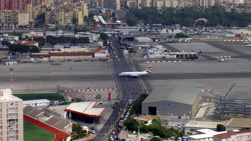 Las pistas de aterrizaje más terroríficas y al mismo tiempo espectaculares del mundo