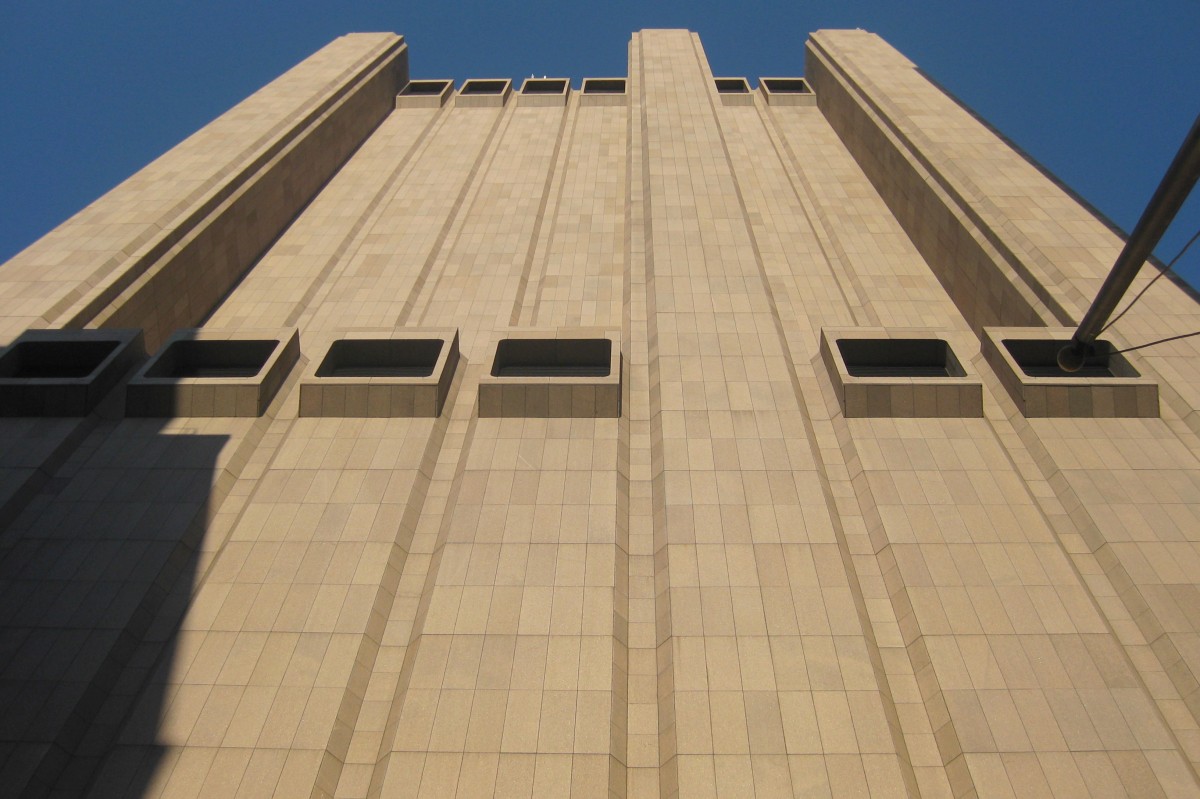 Arquitectura maléfica: 10 edificios que serían la guarida perfecta de un villano de película