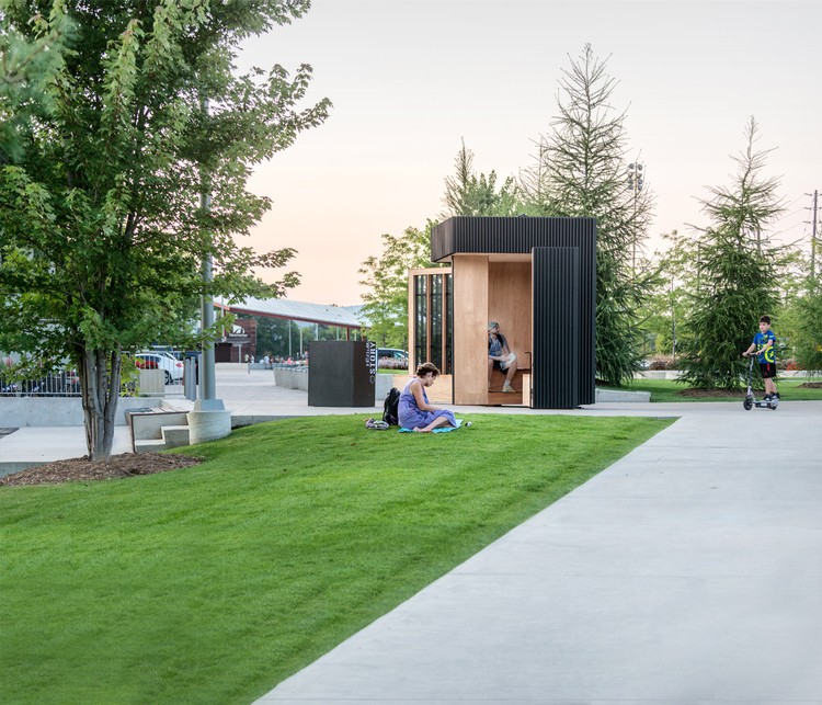 biblioteca-stoy-pod2