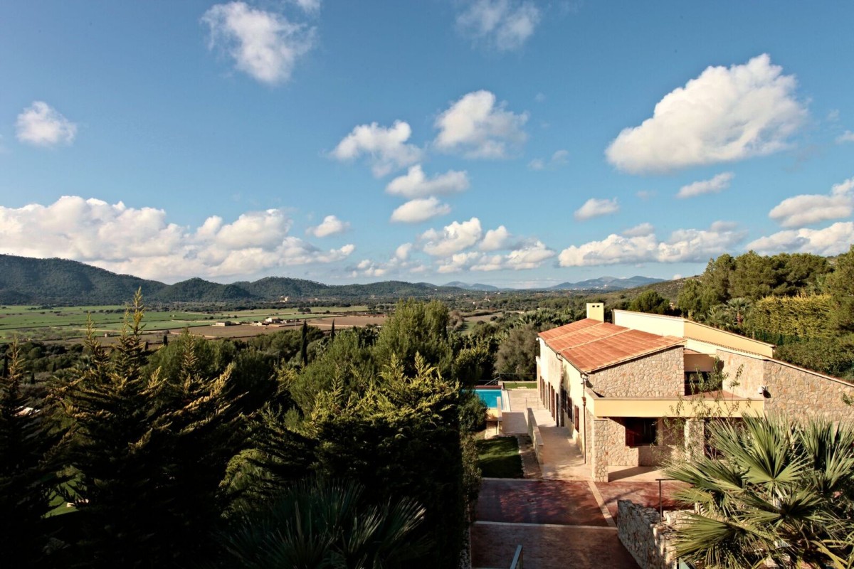 La fiebre de los extranjeros por las viviendas de lujo resucita la obra nueva en Mallorca