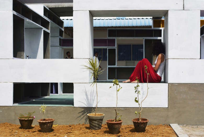 Construye una casa en seis días usando bloques tipo Lego 