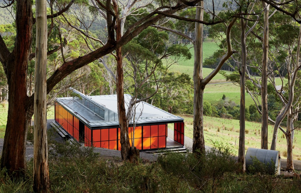 Tasmania Prefab Retreat By Misho+Assosiates