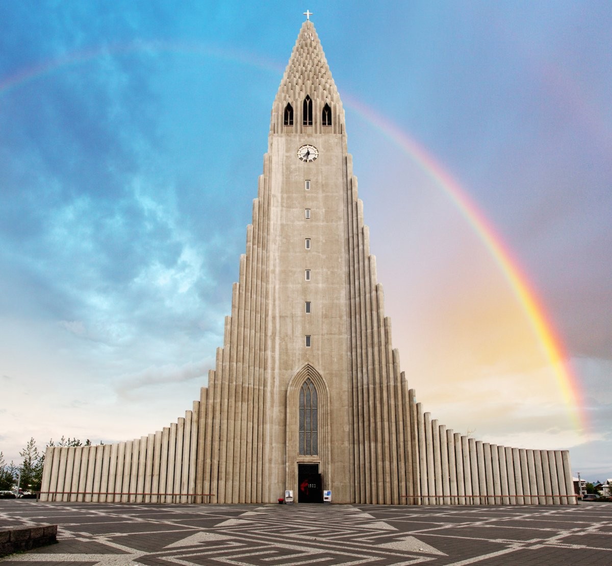 1- Hallgrímskirkja en Reykjavík, Islandia, de Guðjón Samúelsson. TTstudio