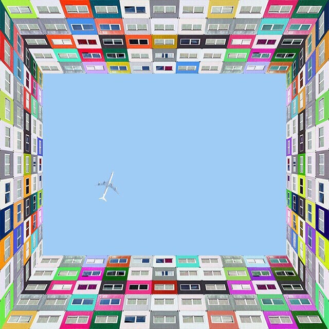 El ‘cazador de colores’ que se dedica a fotografiar las fachadas más llamativas de Europa