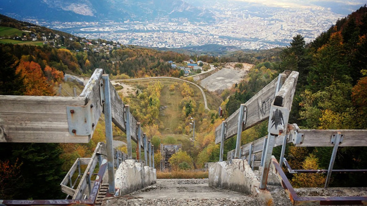 Del oro al abandono: 16 ruinosos ejemplos de lo que queda cuando terminan los Juegos Olímpicos