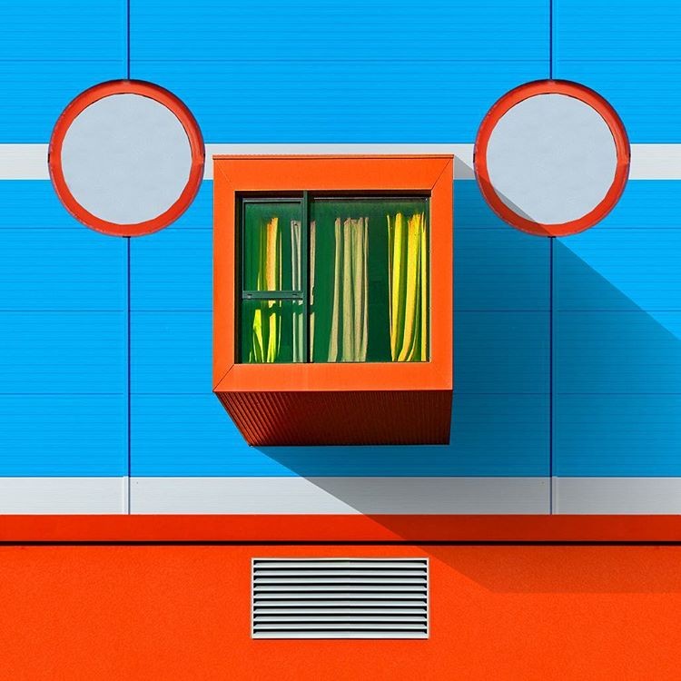 El ‘cazador de colores’ que se dedica a fotografiar las fachadas más llamativas de Europa