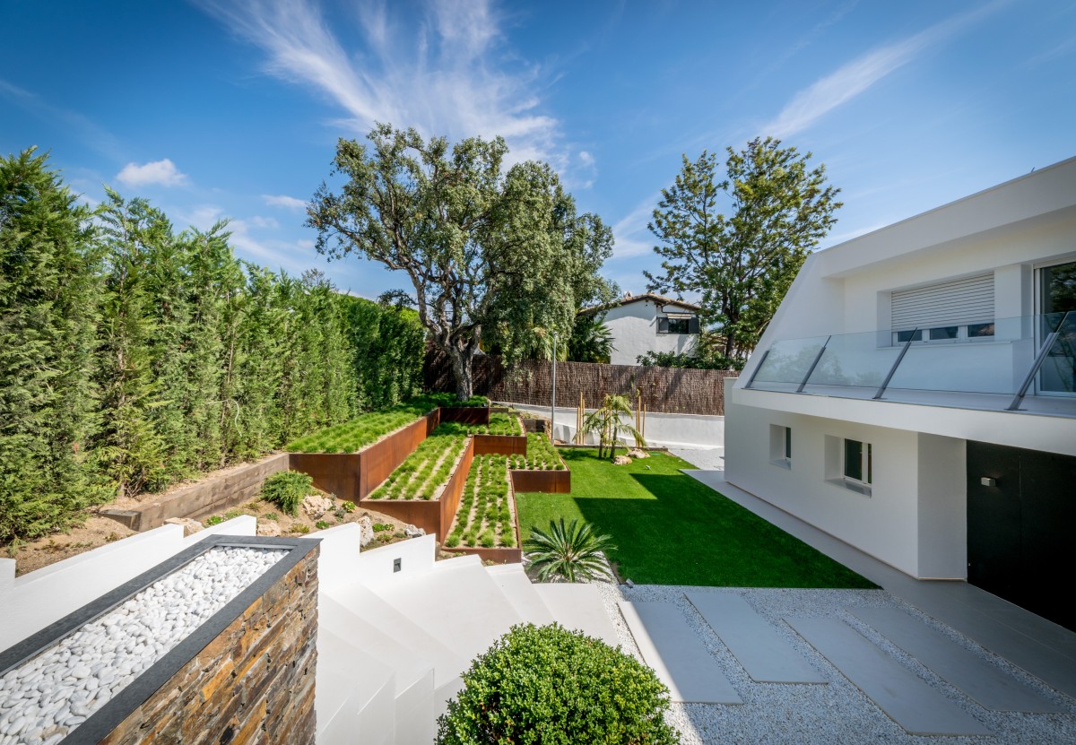1406-alella-jardin_norte