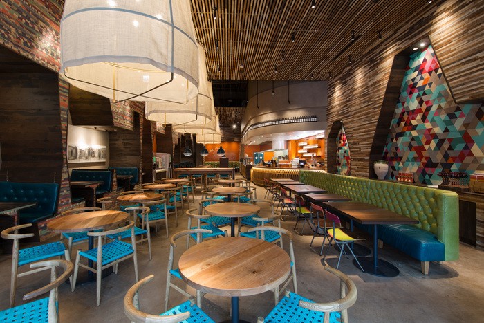 nandos_lakeview_chicago_united_states