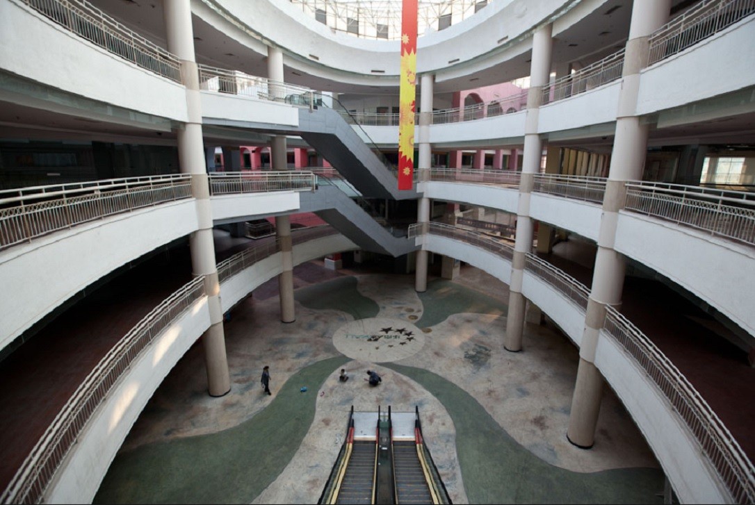 Centro comercial New South China (Dongguan, China) – 875 millones de euros ‘Elefantes blancos’: construcciones gigantescas, enormemente caras e inútiles