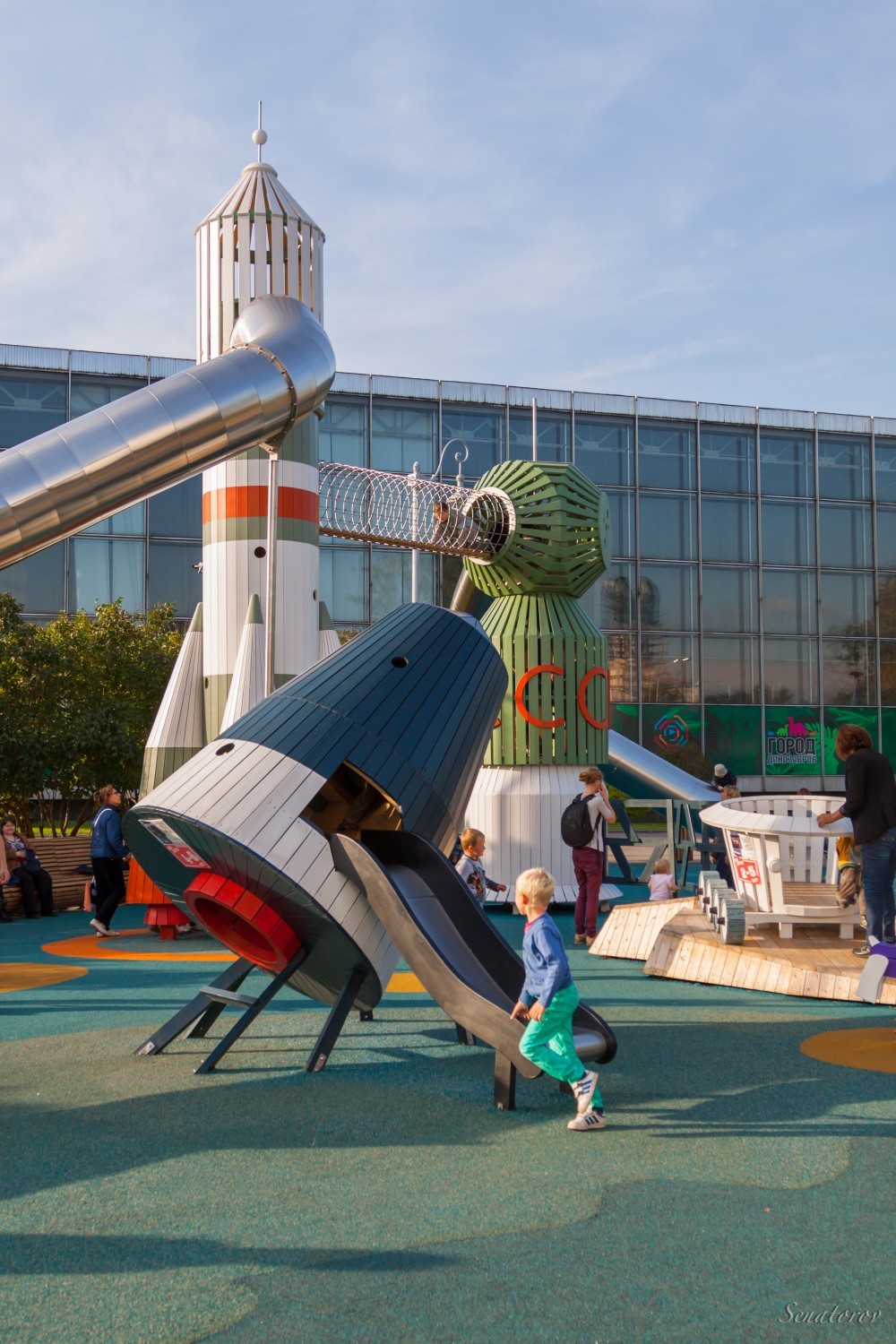 parque-infantil-cosmos1