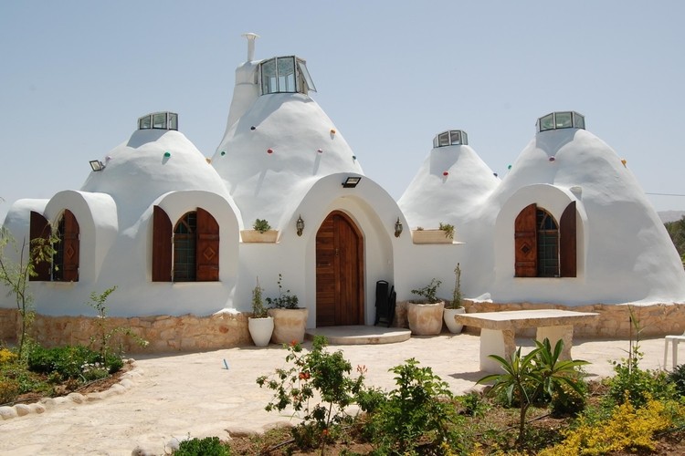 West Bank (Palestina). ShamsArs 327861388