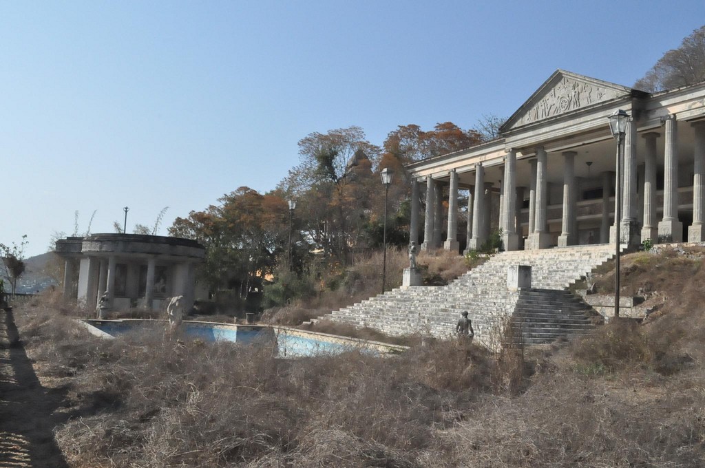 5556100826_aba2cc69f4_b