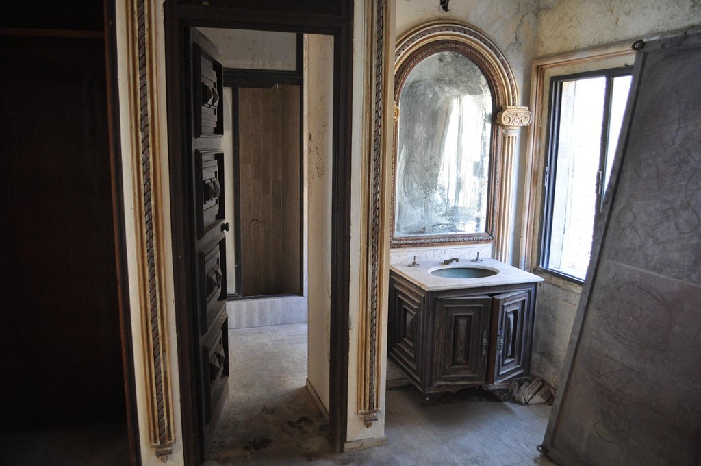 5556380874_80705ec02b_b