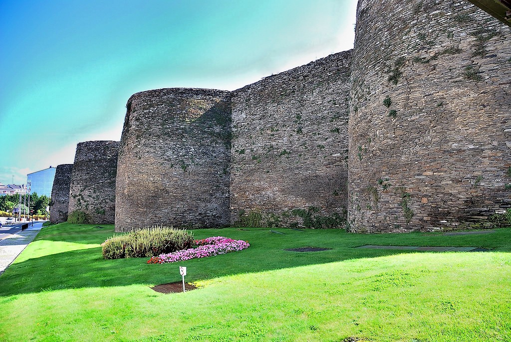 3. La muralla romana de Lugo La muralla romana de Lugo