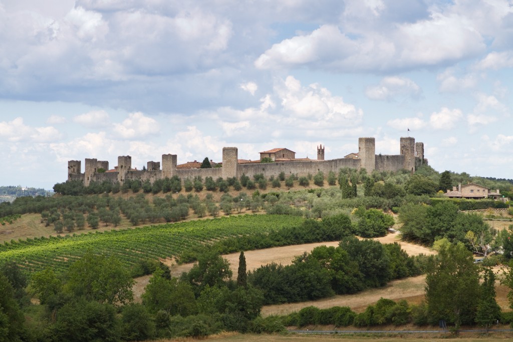 4. La fortaleza de Monteriggioni La fortaleza de Monteriggioni