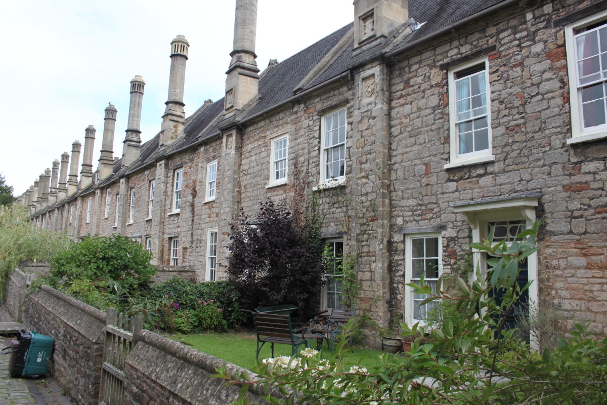 1_to_13_vicars_close_wells_including_boundary_walls
