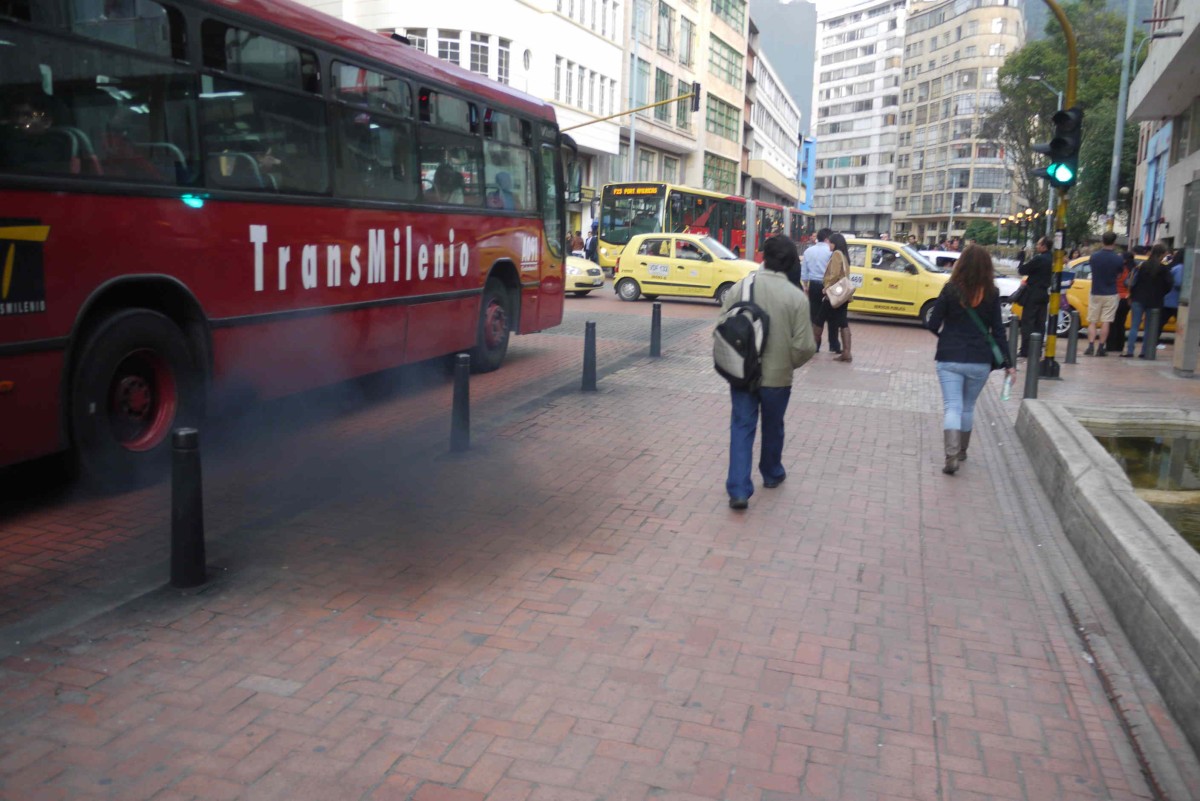 Picaresca y contaminación: así se burlan las restricciones de tráfico de las grandes urbes