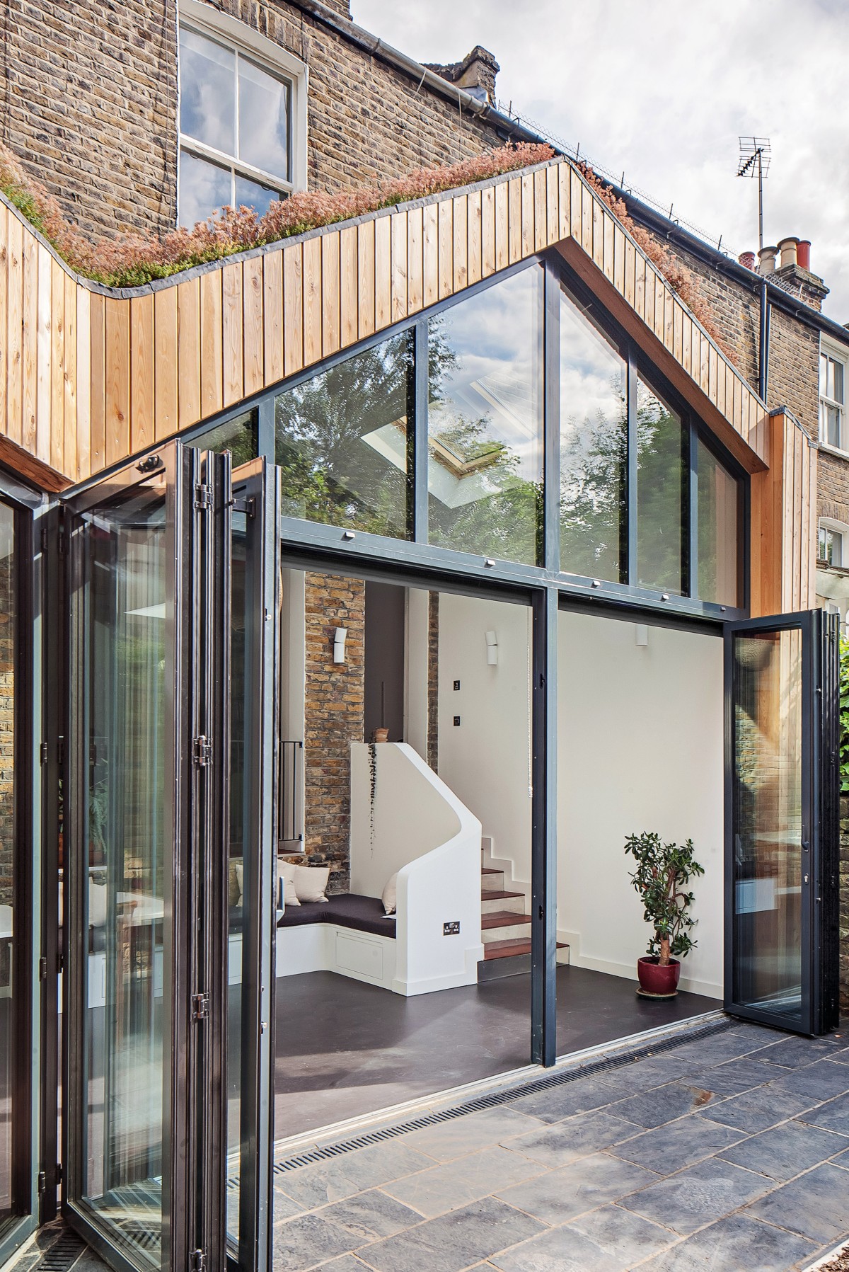 dezeen_2364_col_1