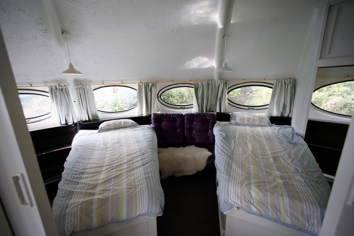 El misterio de las casas con forma de platillo volante