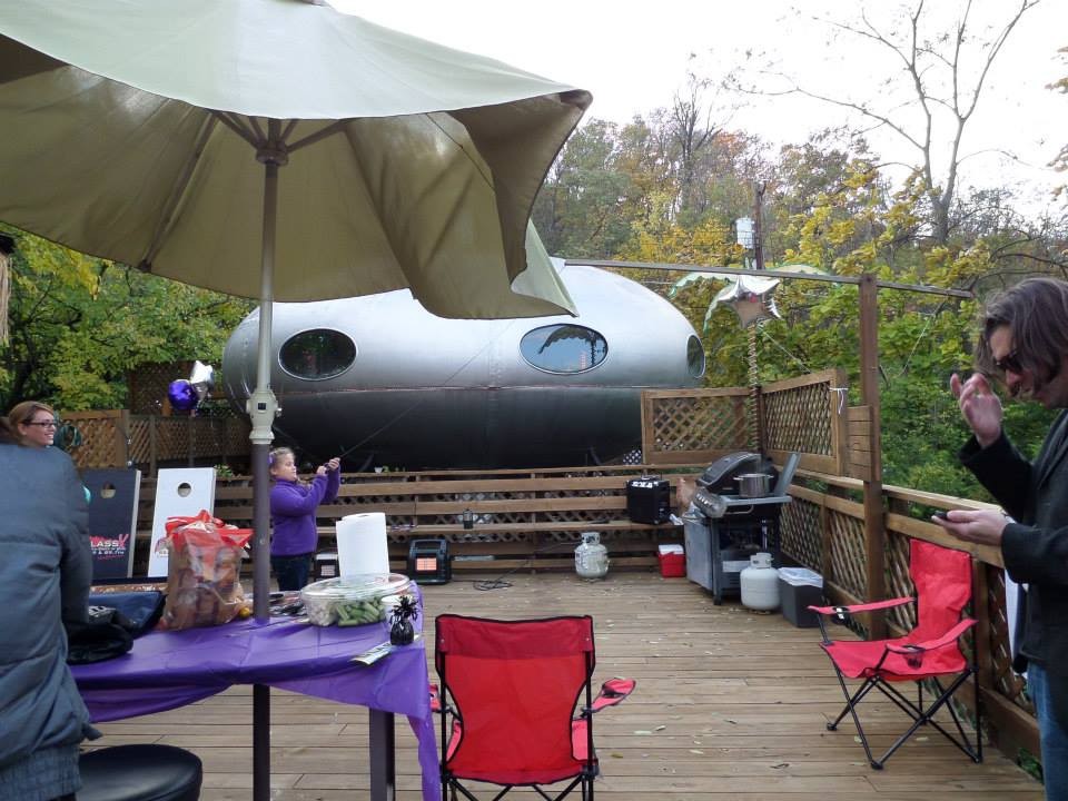 El misterio de las casas con forma de platillo volante