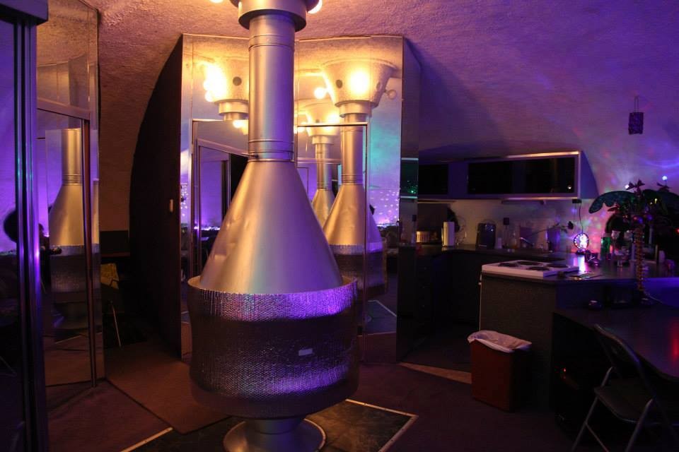 El misterio de las casas con forma de platillo volante