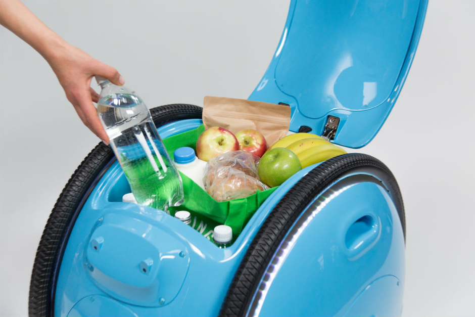 El carrito de la compra autónomo Del limpiacristales al que te lleva la compra: 10 robots que pueden ayudarte con las cosas de casa