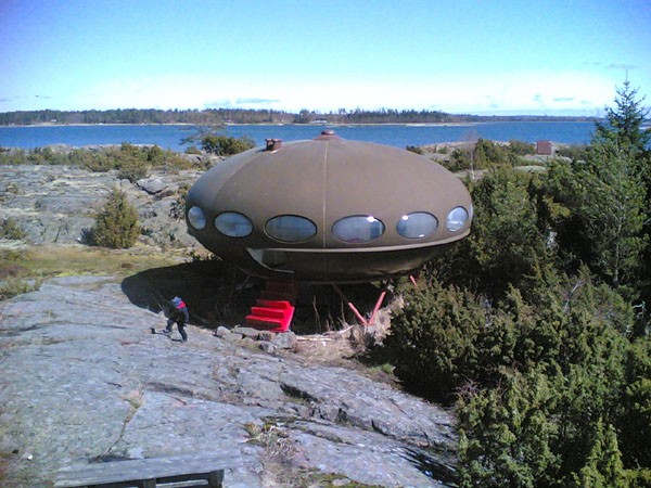 El misterio de las casas con forma de platillo volante