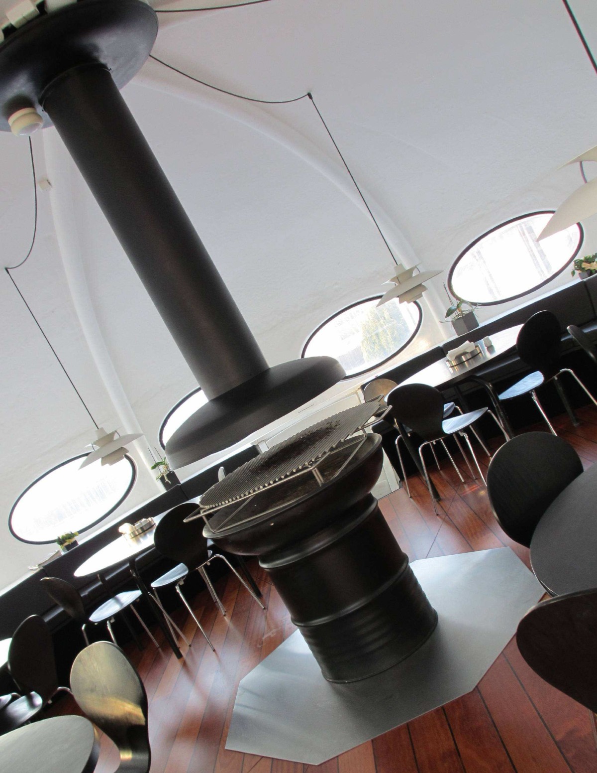 El misterio de las casas con forma de platillo volante