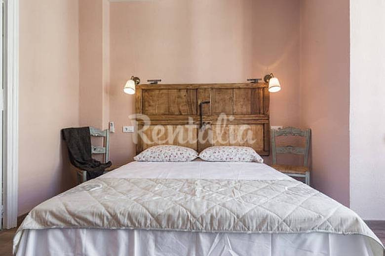 Apúntate a las Fallas: tres viviendas disponibles para disfrutar de las famosas fiestas de Valencia 