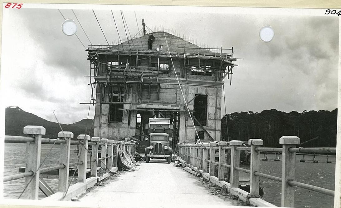 Hoteles con encanto: una antigua central hidroeléctrica en medio de un lago de Tasmania