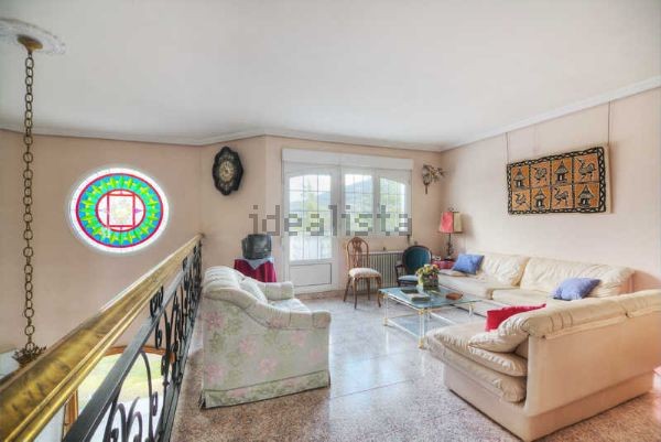 El chalet de Manuel Moix en la Sierra de Madrid, a la venta en idealista por 570.000 euros