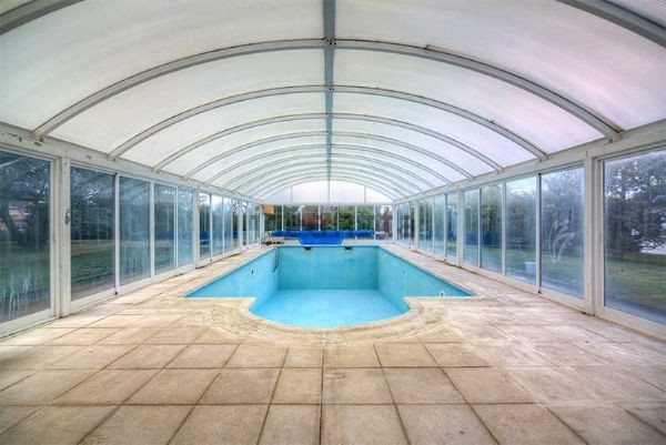 El chalet de Manuel Moix en la Sierra de Madrid, a la venta en idealista por 570.000 euros