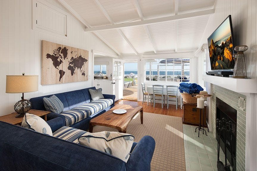 ashton_kutchers_mila_kunis8