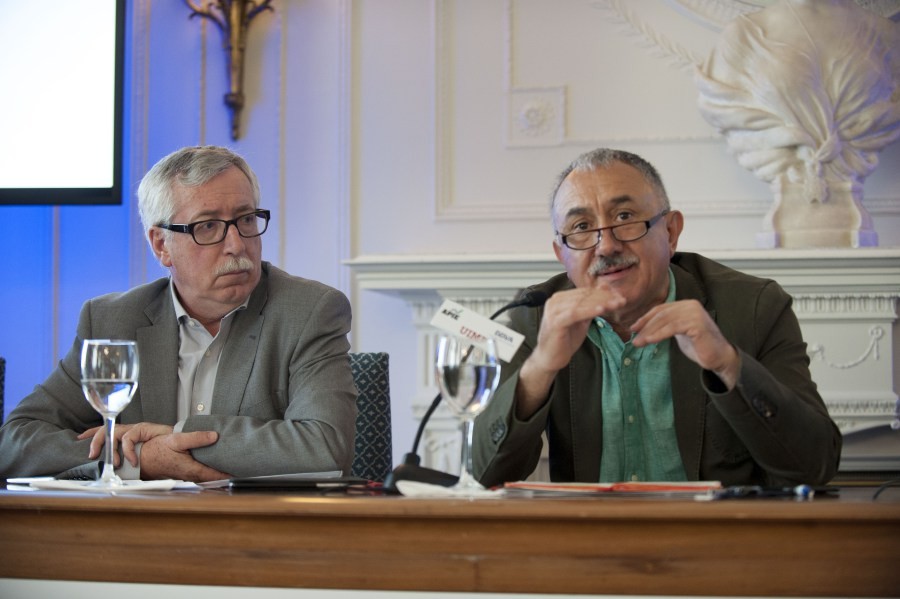 Los sindicatos cargan contra la digitalización: "Está pensada para la economía, no para las personas"
