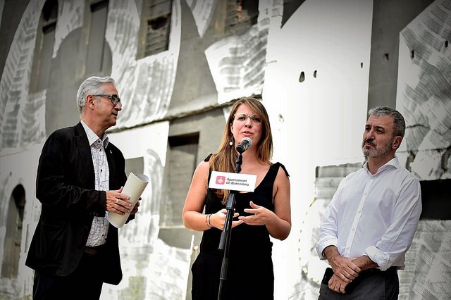 Barcelona compra la fábrica La Escocesa para levantar vivienda pública en el Poblenou
