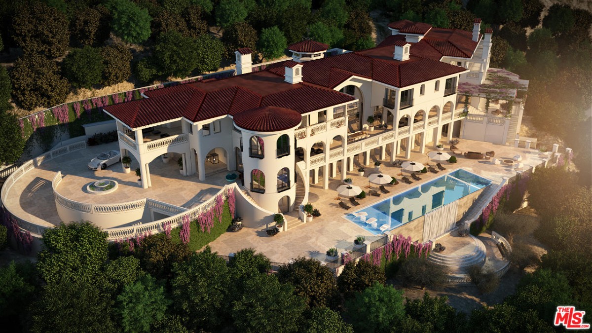 Mansión en Bel-Air, Los Angeles. 75 millones dólares (63 millones euros), 3.716 m2 spanish_villa_in_los_angeles