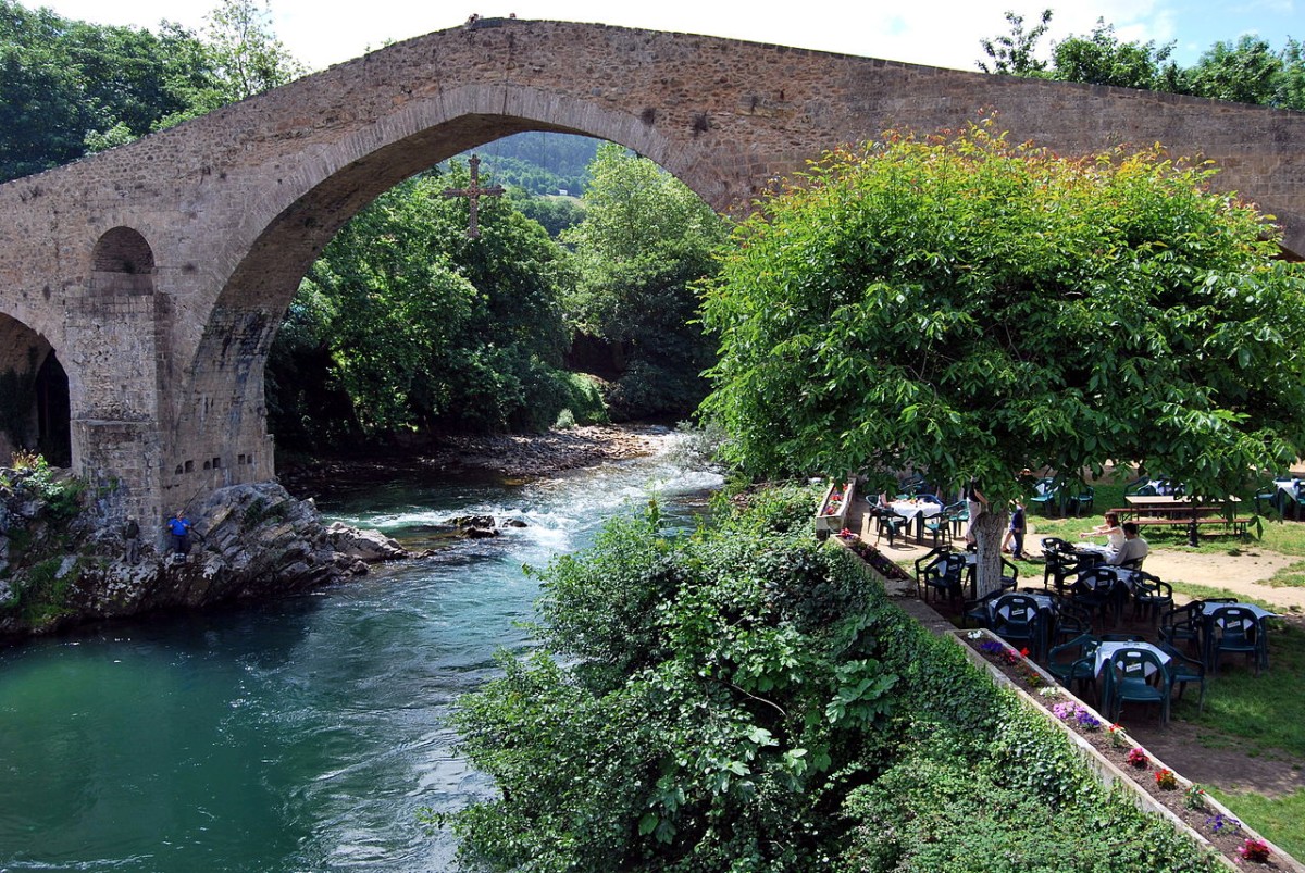 Puente Romano de Cangas de Onís