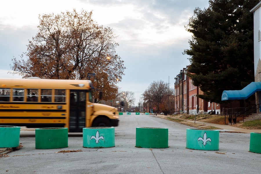 Gentrificación de trinchera: cuando la desigualdad se levanta con muros