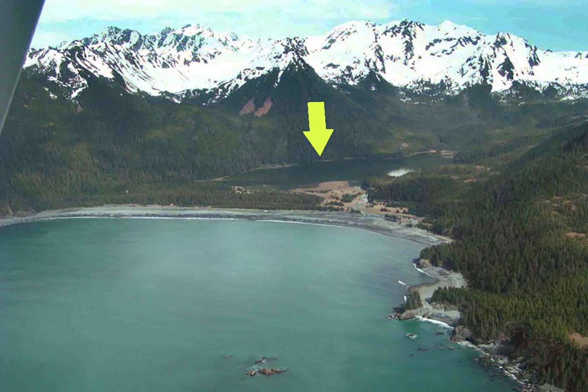 Cómprate un terreno a los pies de un glaciar y con playa por el precio de un Ford Fiesta