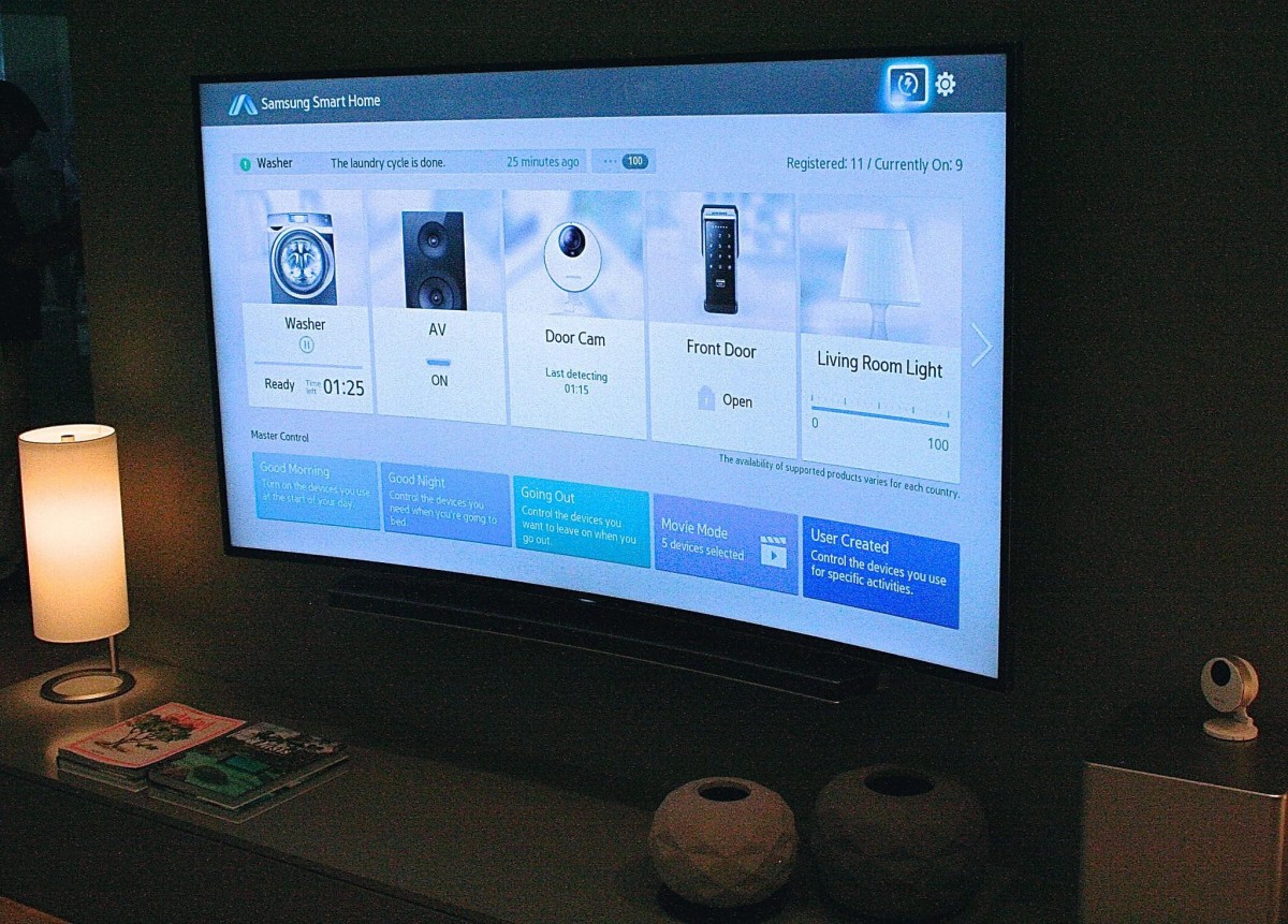 De altavoces que enloquecen a aspiradoras robóticas que la lían: las pifias más divertidas de la ‘smart home’